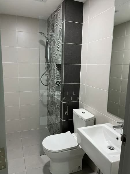 Servis Apartment untuk Disewa di Alinea Suites - Yazila Sulaimi - Bathroom - PropertyGuru.com.my