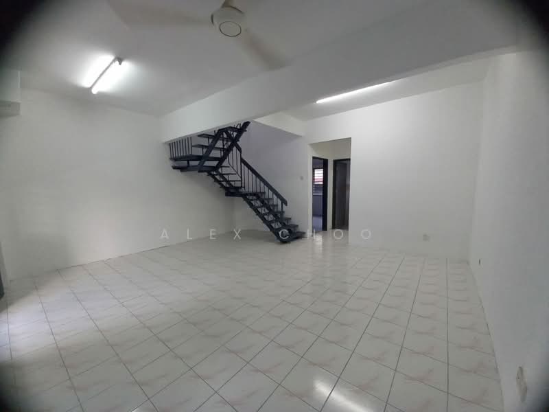 2-storey Terraced House for Sale in Taman Lestari Putra (Seri Kembangan) - Alex Choo - Interior - PropertyGuru.com.my