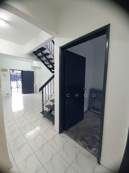 2-storey Terraced House for Sale in Taman Lestari Putra (Seri Kembangan) - Alex Choo - Interior - PropertyGuru.com.my