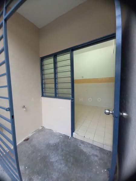 2-storey Terraced House for Sale in Taman Lestari Putra (Seri Kembangan) - Alex Choo - Exterior - PropertyGuru.com.my