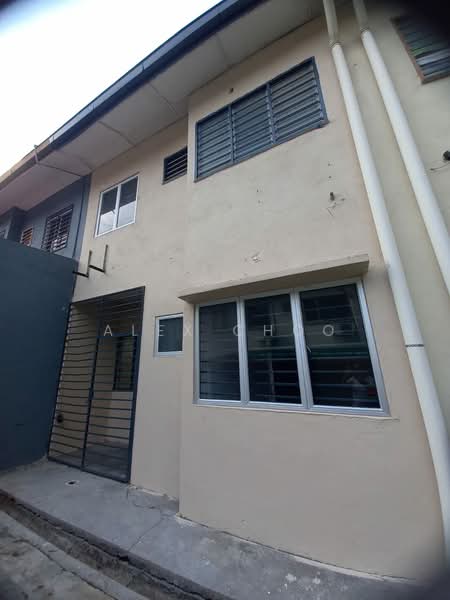 2-storey Terraced House for Sale in Taman Lestari Putra (Seri Kembangan) - Alex Choo - Exterior - PropertyGuru.com.my