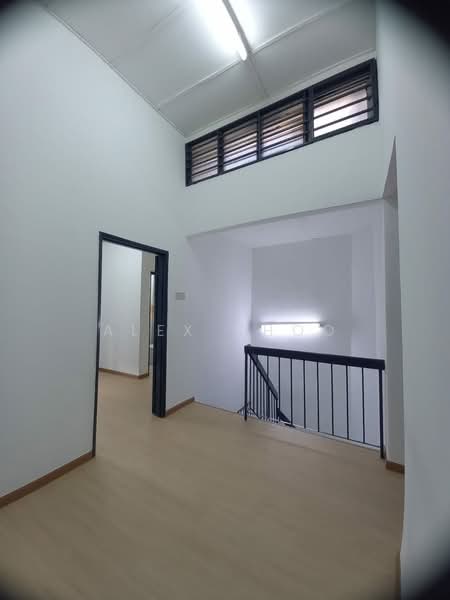 2-storey Terraced House for Sale in Taman Lestari Putra (Seri Kembangan) - Alex Choo - Interior - PropertyGuru.com.my