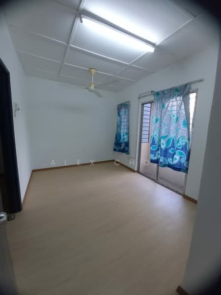 2-storey Terraced House for Sale in Taman Lestari Putra (Seri Kembangan) - Alex Choo - Interior - PropertyGuru.com.my