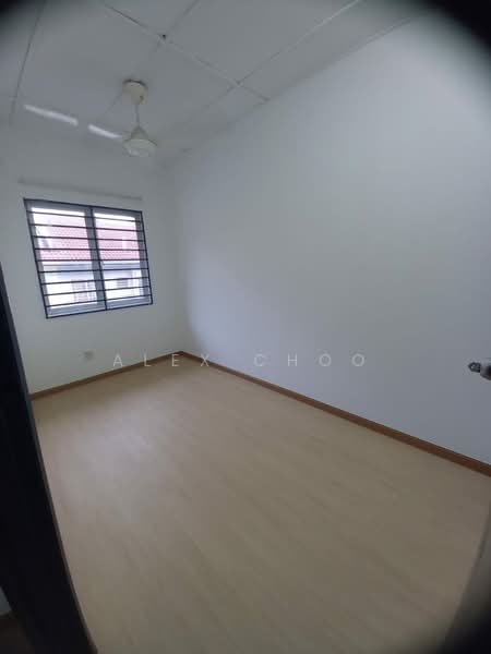 2-storey Terraced House for Sale in Taman Lestari Putra (Seri Kembangan) - Alex Choo - Interior - PropertyGuru.com.my