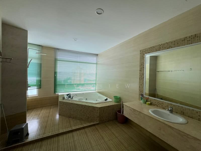 Condominium for Rent at The View Condominium - Eva Liew - Bathroom - PropertyGuru.com.my