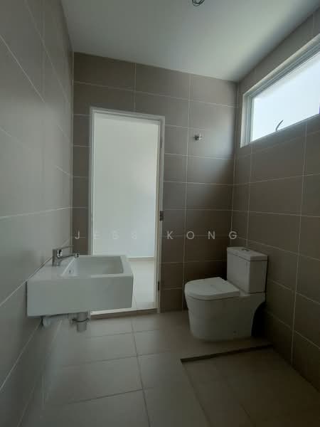 Rumah Teres 2 Tingkat untuk Dijual di Bandar Sri Sendayan (Negeri Sembilan) - Jess Kong - Bathroom - PropertyGuru.com.my