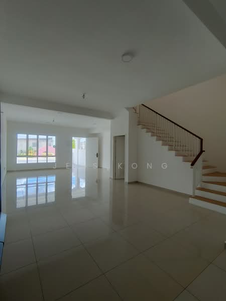 Rumah Teres 2 Tingkat untuk Dijual di Bandar Sri Sendayan (Negeri Sembilan) - Jess Kong - Living Room - PropertyGuru.com.my