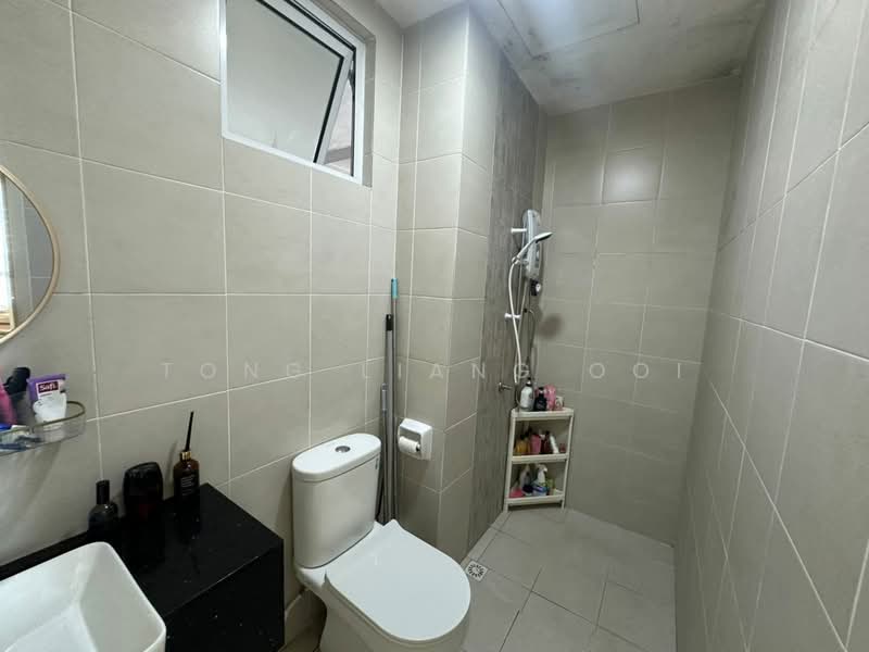 Condominium for Sale at Imperial Grande - Tong Liang Ooi - Bathroom - PropertyGuru.com.my