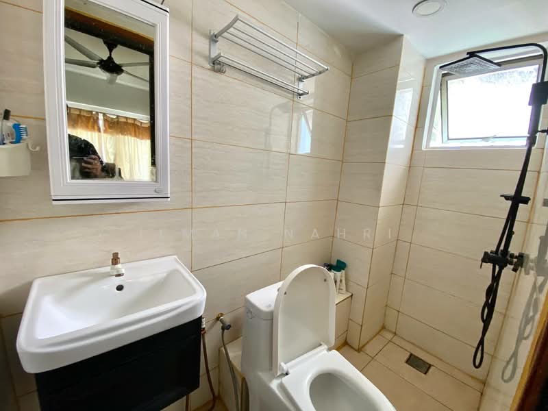 Kondominium untuk Dijual di Danau Idaman - Ilman Nahri - Bathroom - PropertyGuru.com.my