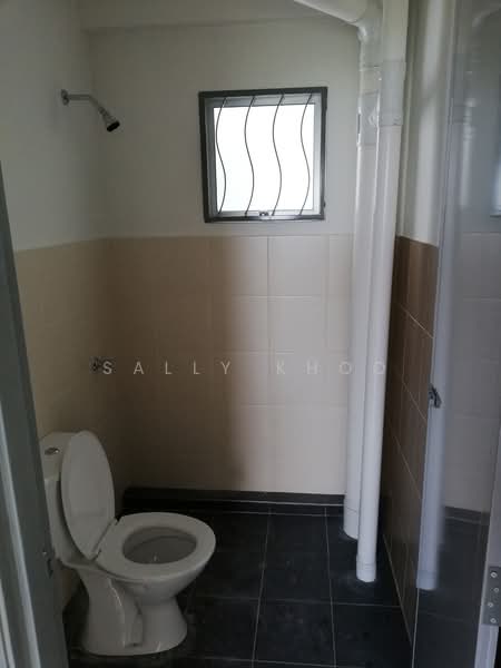 Apartment for Sale at Pangsapuri Suria 1 Batu Kawan - Sally Khoo - Bathroom - PropertyGuru.com.my