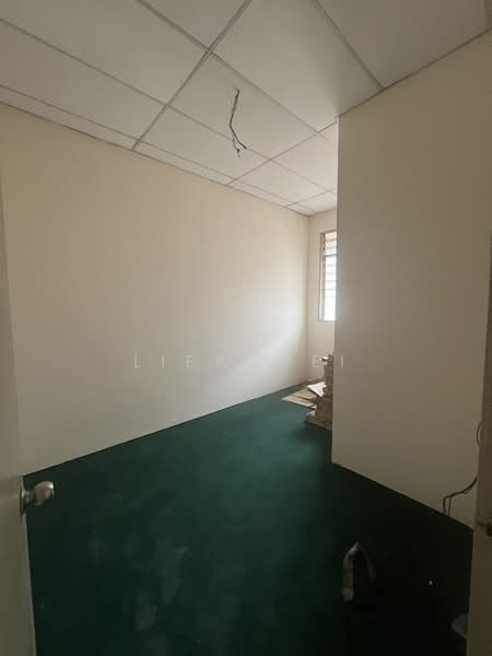 Pejabat untuk Disewa di Taman Lestari Putra (Seri Kembangan) - Wei Liew - PropertyGuru.com.my