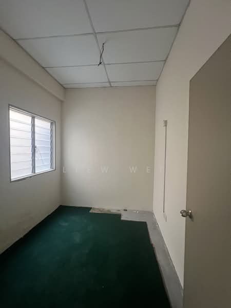 Pejabat untuk Disewa di Taman Lestari Putra (Seri Kembangan) - Wei Liew - PropertyGuru.com.my