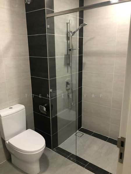 Service Residence for Sale at Sunway Serene - Tien Ee Yap - Bathroom - PropertyGuru.com.my