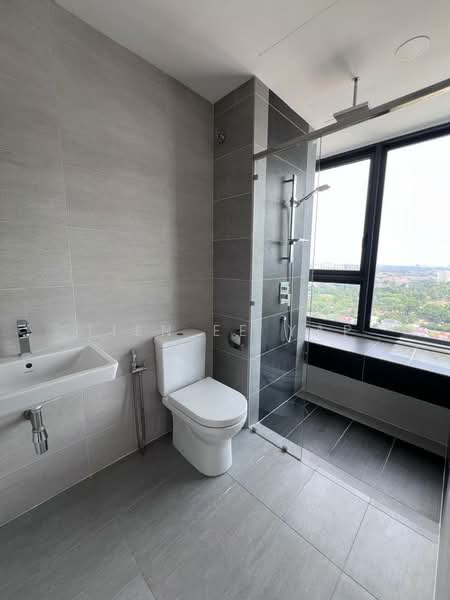 Service Residence for Sale at Sunway Serene - Tien Ee Yap - Bathroom - PropertyGuru.com.my