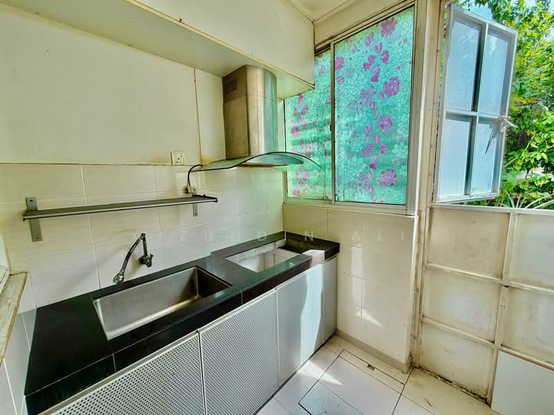 Rumah Teres 3 Tingkat untuk Dijual di Kajang (Selangor) - Aizuddin Ali - Kitchen - PropertyGuru.com.my