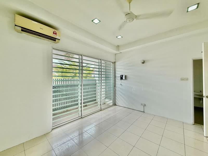 Rumah Teres 3 Tingkat untuk Dijual di Kajang (Selangor) - Aizuddin Ali - Interior - PropertyGuru.com.my