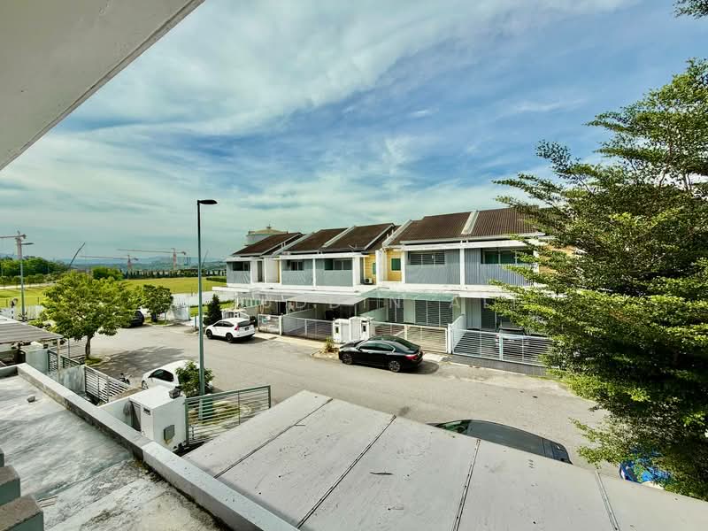 Rumah Teres 3 Tingkat untuk Dijual di Kajang (Selangor) - Aizuddin Ali - Exterior - PropertyGuru.com.my
