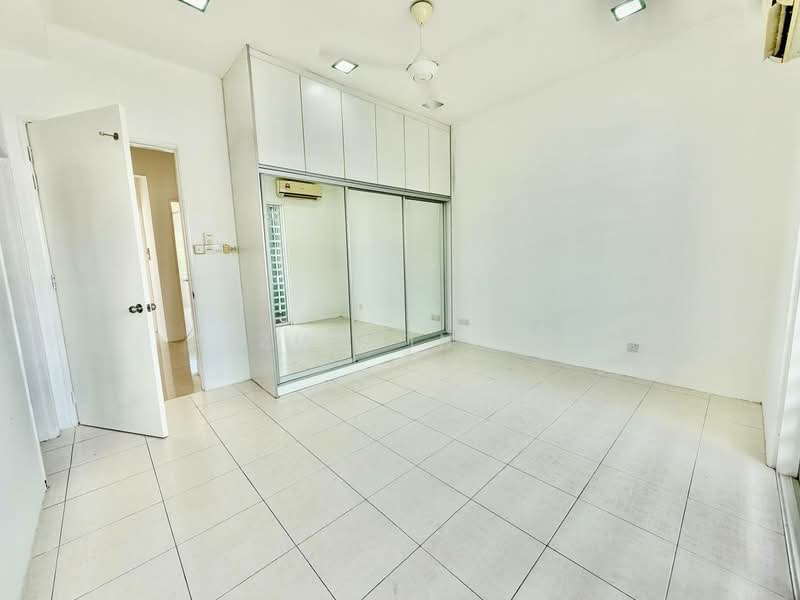 Rumah Teres 3 Tingkat untuk Dijual di Kajang (Selangor) - Aizuddin Ali - Bedroom - PropertyGuru.com.my