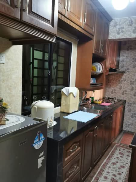 Pangsapuri untuk Disewa di PPR Lembah Subang 2 - Noor Zalifa Binti Zakaria - Kitchen - PropertyGuru.com.my