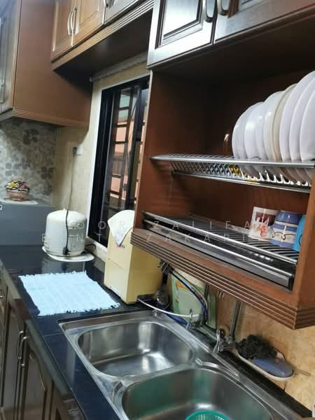 Pangsapuri untuk Disewa di PPR Lembah Subang 2 - Noor Zalifa Binti Zakaria - Kitchen - PropertyGuru.com.my