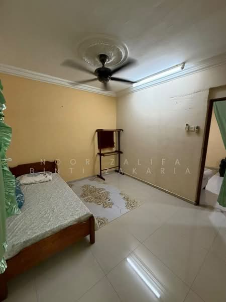 Apartment for Rent at PPR Lembah Subang 2 - Noor Zalifa Binti Zakaria - Bedroom - PropertyGuru.com.my