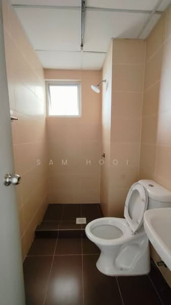 Servis Apartment untuk Disewa di Main Place Residence - SAM HOOI - Bathroom - PropertyGuru.com.my