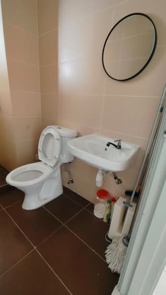 Servis Apartment untuk Disewa di Main Place Residence - SAM HOOI - Bathroom - PropertyGuru.com.my