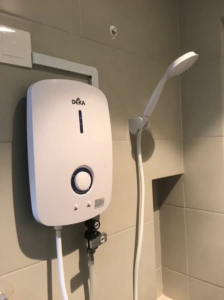 Kondominium untuk Disewa di Sofiya Residensi - Kemp Lee - Bathroom - PropertyGuru.com.my