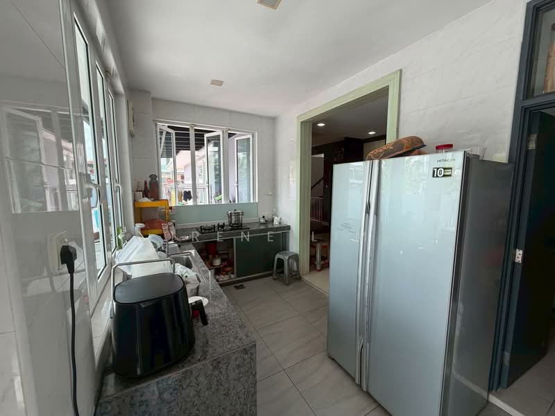 Cluster House for Sale in Taman Gaya (Ulu Tiram) - Irene Lim - Kitchen - PropertyGuru.com.my