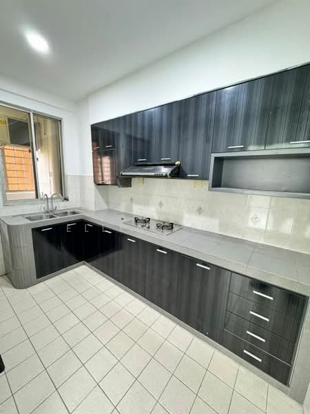 Pangsapuri untuk Dijual di Pangsapuri Persiaran Tanjung - Ellen Yeap - Kitchen - PropertyGuru.com.my
