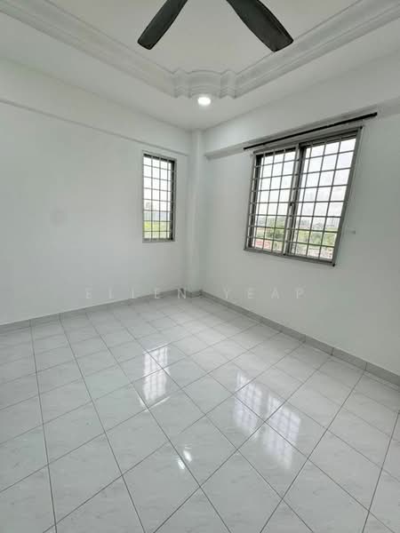 Pangsapuri untuk Dijual di Pangsapuri Persiaran Tanjung - Ellen Yeap - Interior - PropertyGuru.com.my