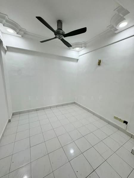 Pangsapuri untuk Dijual di Pangsapuri Persiaran Tanjung - Ellen Yeap - Interior - PropertyGuru.com.my