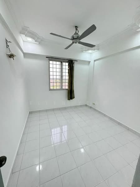 Pangsapuri untuk Dijual di Pangsapuri Persiaran Tanjung - Ellen Yeap - Interior - PropertyGuru.com.my