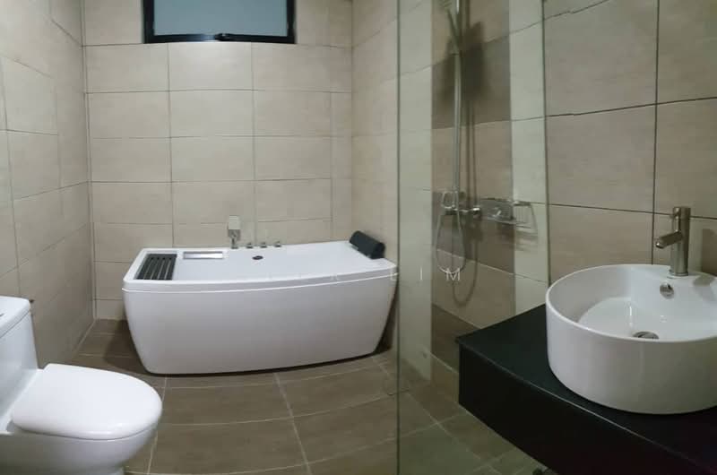 Servis Apartment untuk Disewa di Molek Regency - Alex Lim - Bathroom - PropertyGuru.com.my