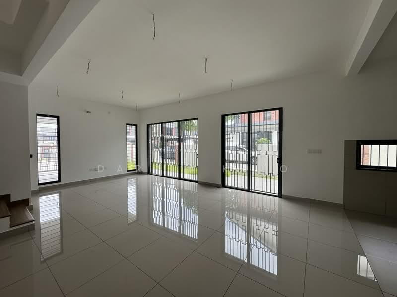 2-storey Terraced House for Sale in Elmina (Shah Alam) - Darren Khoo - Living Room - PropertyGuru.com.my