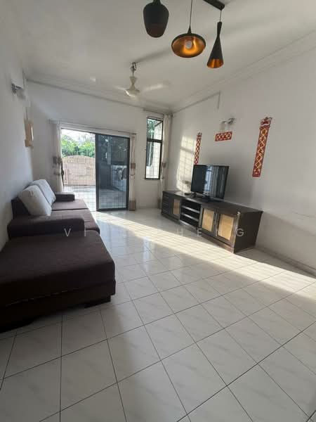 2-storey Terraced House for Rent in Taman Pantai Emas (Klebang) - Vinc Pheng - Living Room - PropertyGuru.com.my