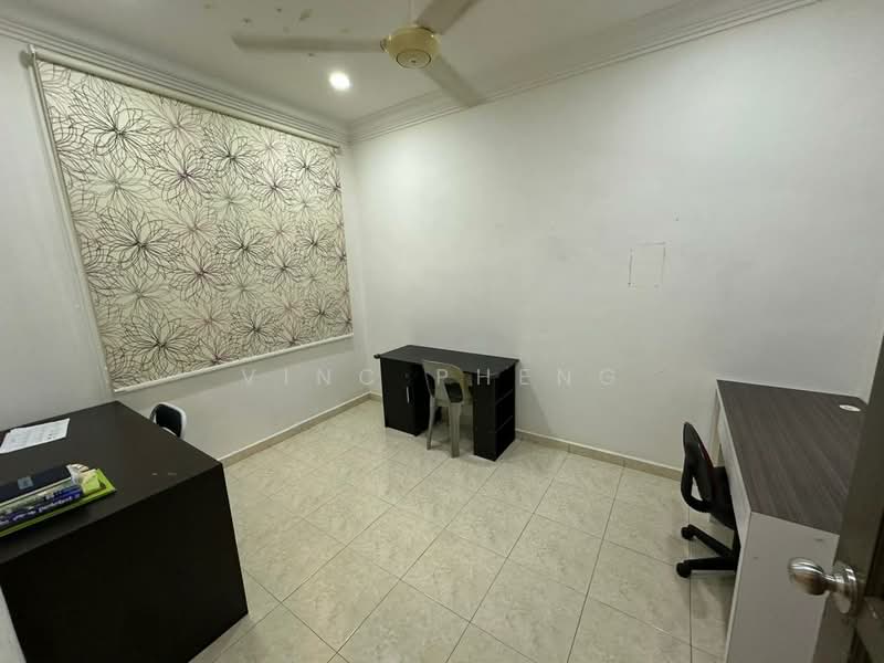 2-storey Terraced House for Rent in Taman Pantai Emas (Klebang) - Vinc Pheng - Study - PropertyGuru.com.my