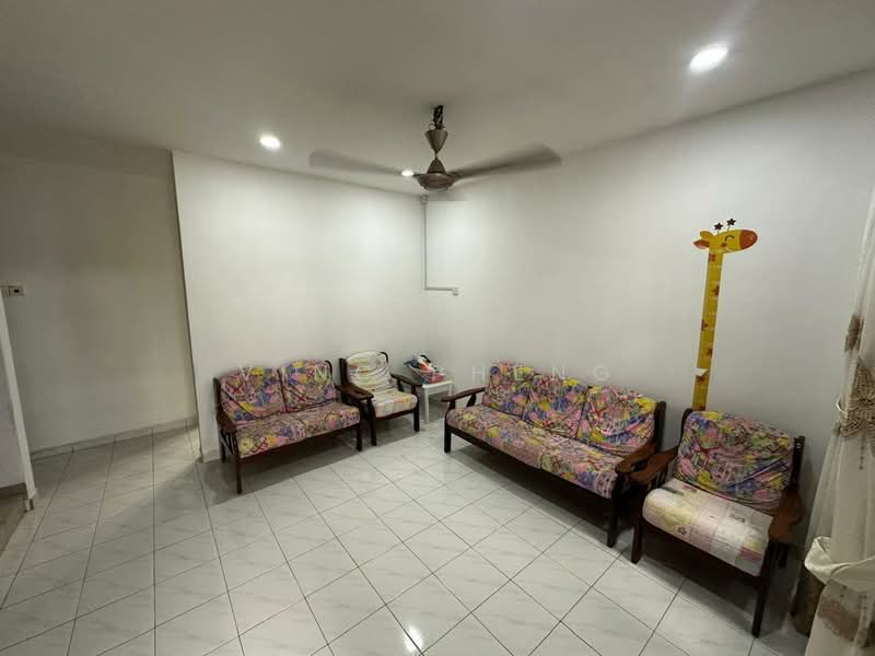 2-storey Terraced House for Rent in Taman Pantai Emas (Klebang) - Vinc Pheng - Living Room - PropertyGuru.com.my