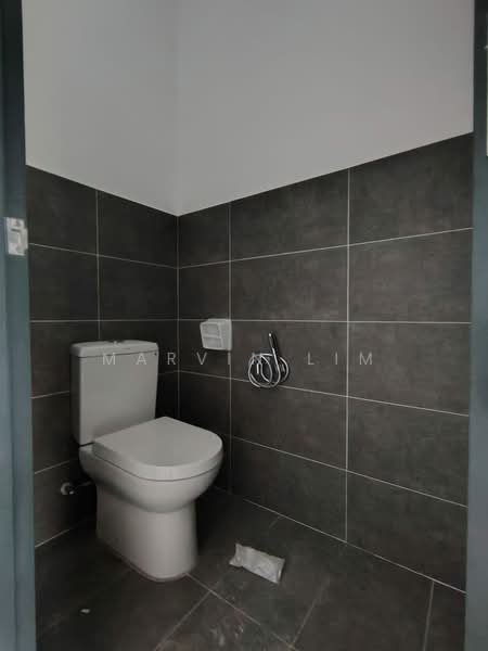 Kilang untuk Disewa di Senai (Johor) - Marvin Lim - Bathroom - PropertyGuru.com.my