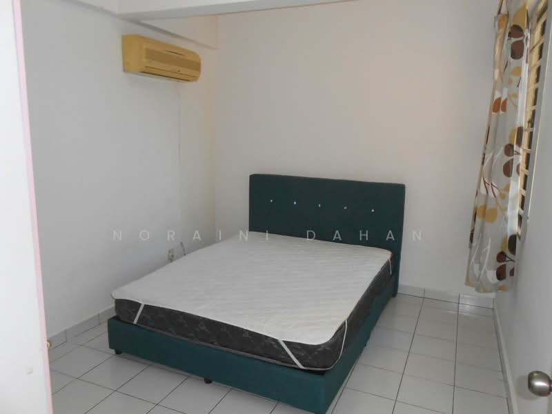 Service Residence for Sale at Sunway Avila Residences - Noraini Dahan - Bedroom - PropertyGuru.com.my