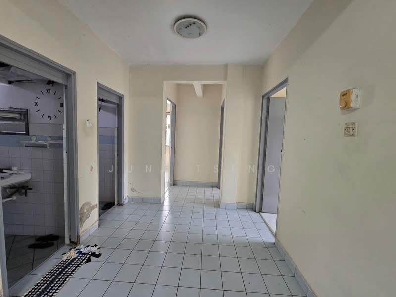 Rumah Flat untuk Disewa di Bandar Baru Permas Jaya - June Tseng - PropertyGuru.com.my