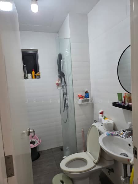 Service Residence for Sale at Shamelin Star - Jeffrey Ooi - Bathroom - PropertyGuru.com.my