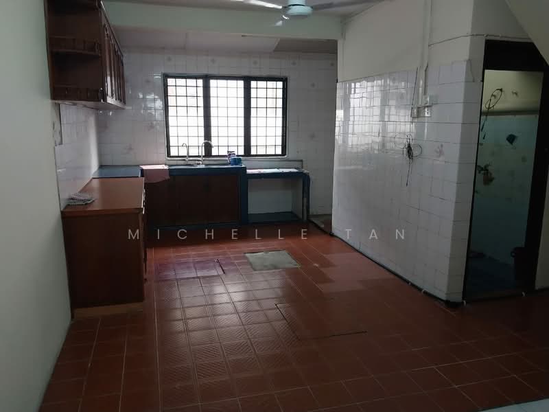 Rumah Teres untuk Dijual di Kajang (Selangor) - Michelle Tan - Kitchen - PropertyGuru.com.my
