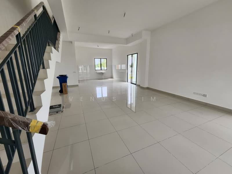 2-storey Terraced House for Sale in Bandar Rimbayu (Telok Panglima Garang) - Venus Sim - Interior - PropertyGuru.com.my