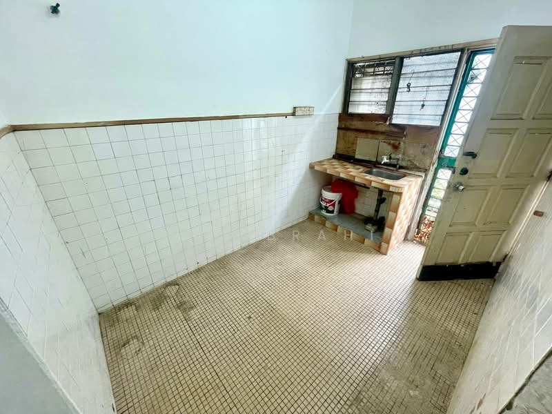 Rumah Teres 2 Tingkat untuk Dijual di Pandan Indah (Ampang) - Azli Ibrahim - Kitchen - PropertyGuru.com.my