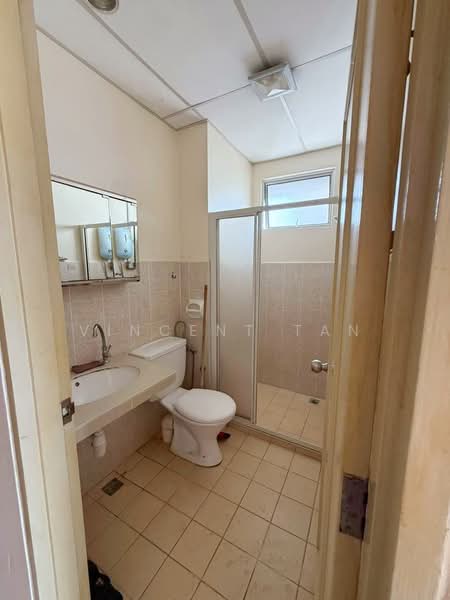 Condominium for Rent at Coastal Tower - Vincent Tan - Bathroom - PropertyGuru.com.my