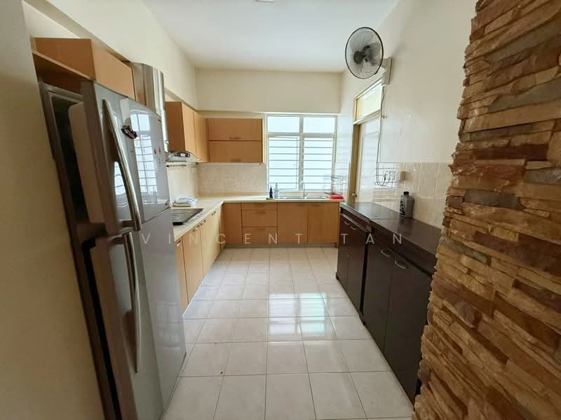 Condominium for Rent at Coastal Tower - Vincent Tan - Kitchen - PropertyGuru.com.my