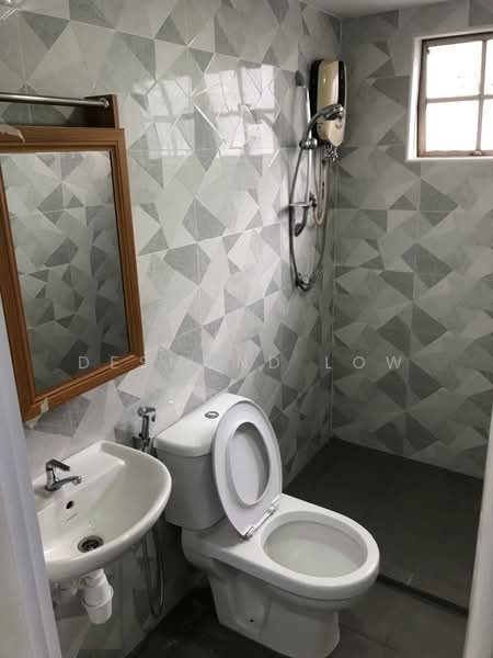 Kondominium untuk Disewa di Union Heights - Desmond Low - Bathroom - PropertyGuru.com.my