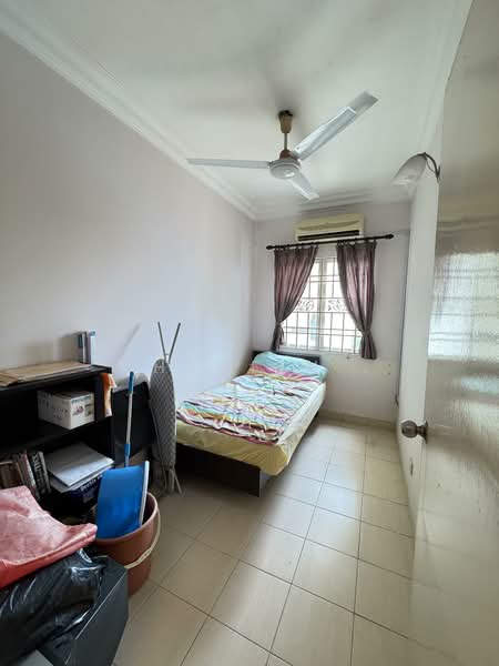 Apartment for Sale at Serdang Villa Apartment - ChaoLim . - Bedroom - PropertyGuru.com.my