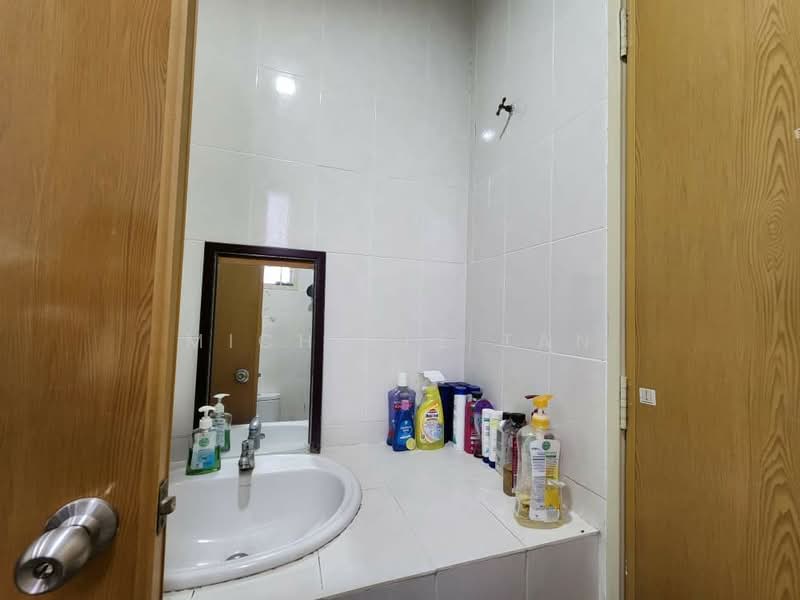 Semi-Detached House for Sale in Saujana Impian (Kajang) - Michelle Tan - Bathroom - PropertyGuru.com.my